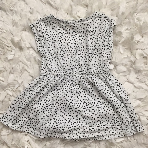 Triangle Dress - Picture 2 of 4